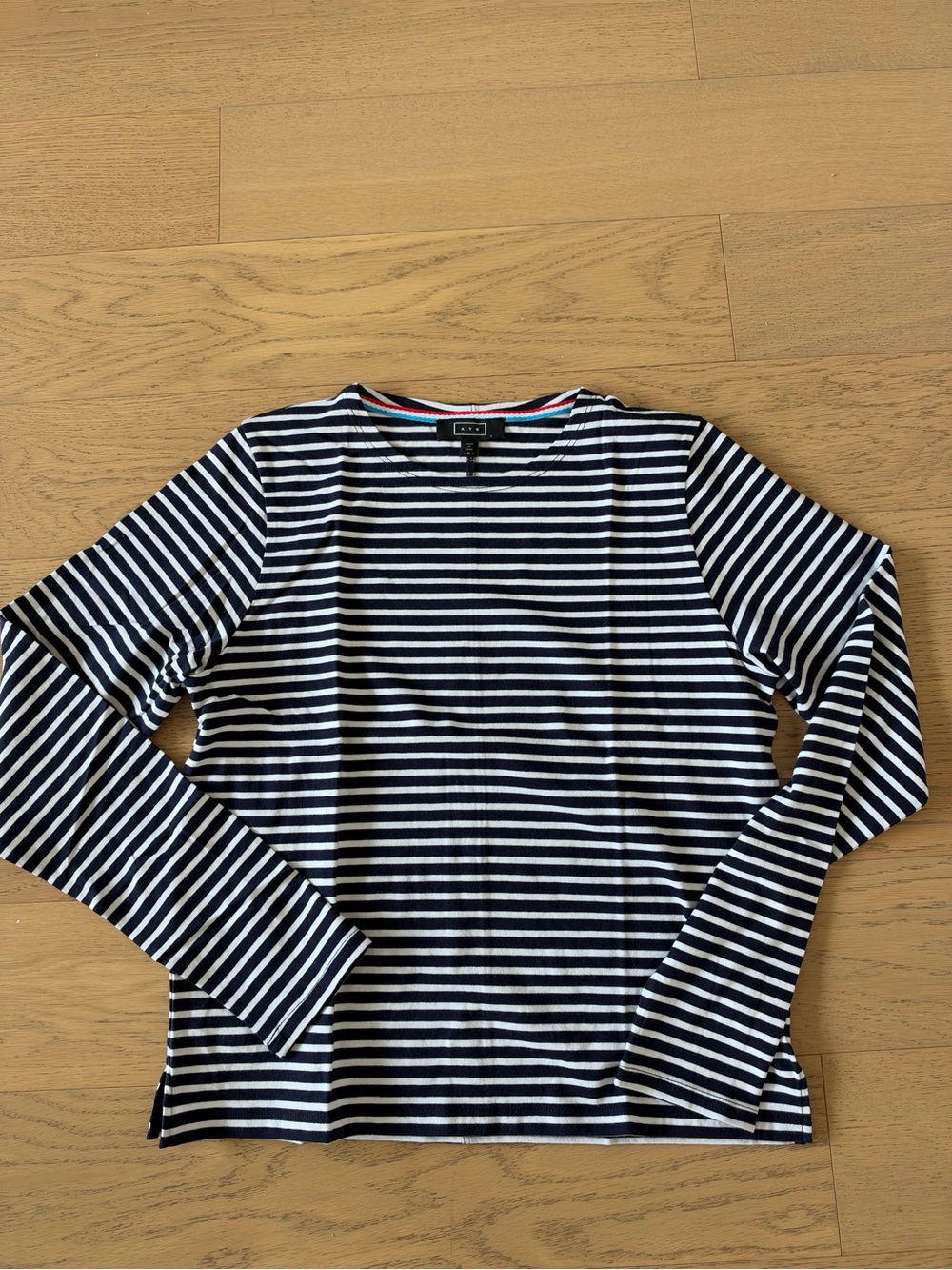 AYR Top